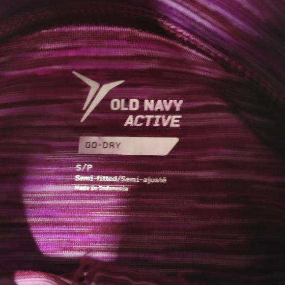 Old Navy Active Magenta Thumb Hole Half Zip Pullover Small - Picture 6 of 6